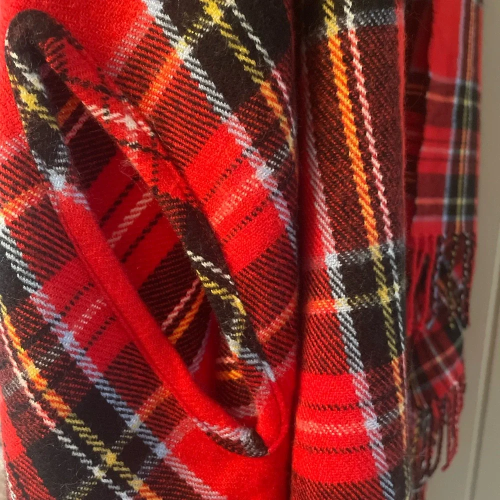 Women’s Plaid Red Tartan shawl with armholes fringe - Picture 2 of 7